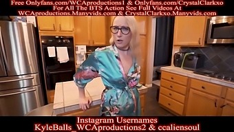 Stepmom'S Seductive Trailer For Her Son'S Pleasure