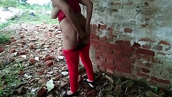 Bhabhi Gets Her Big Ass Fucked In The Jungle