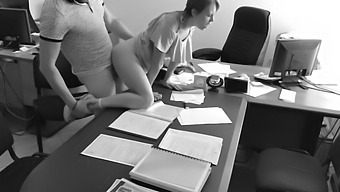 Boss'S Quickie With Secretary On Office Table Captured On Hidden Camera