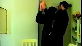 Turkish Couple'S Sensual Kissing Leads To Passionate Sex