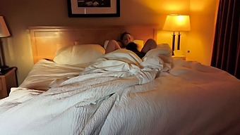 Amateur Blowjob And Pussy Licking With Condom