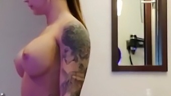 Susy Gala Ia Un Penis Masiv Într-O Plimbare Sălbatică